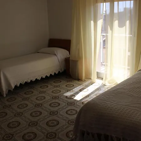 Frühstückspension B E B Casa Da Pina Ragusa